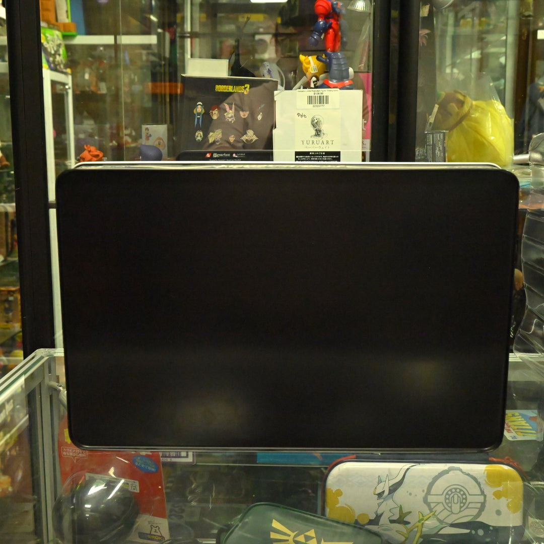 AS NEW! Guild Wars 2 Collectors Edition - PC Game / Figure