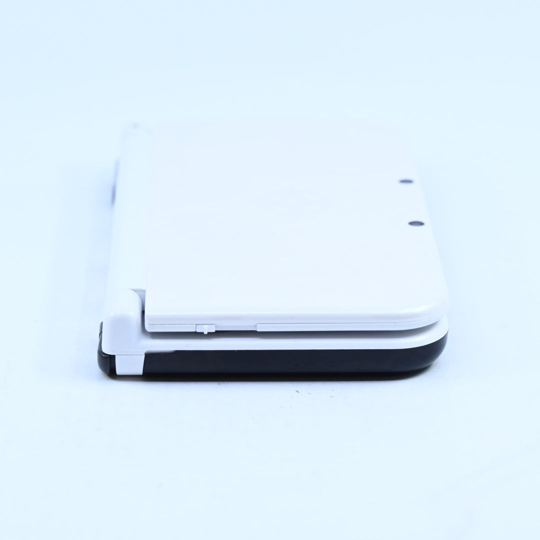Fire Emblem Fates - Top IPS - 'New' Nintendo 3DS Console XL RED-001 - PAL