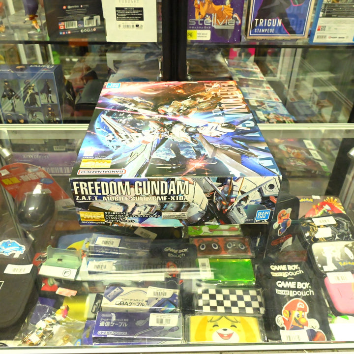 Gundam SEED 1/100 MG Freedom Gundam ZGMF-X10A - Gundam Kit