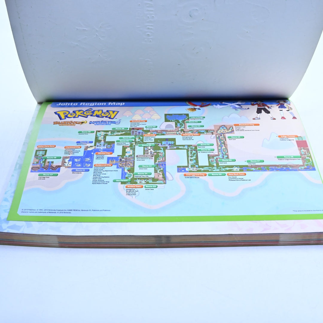 Pokemon HeartGold & SoulSilver Official Johto Guide & Dex - Game Guide + Map