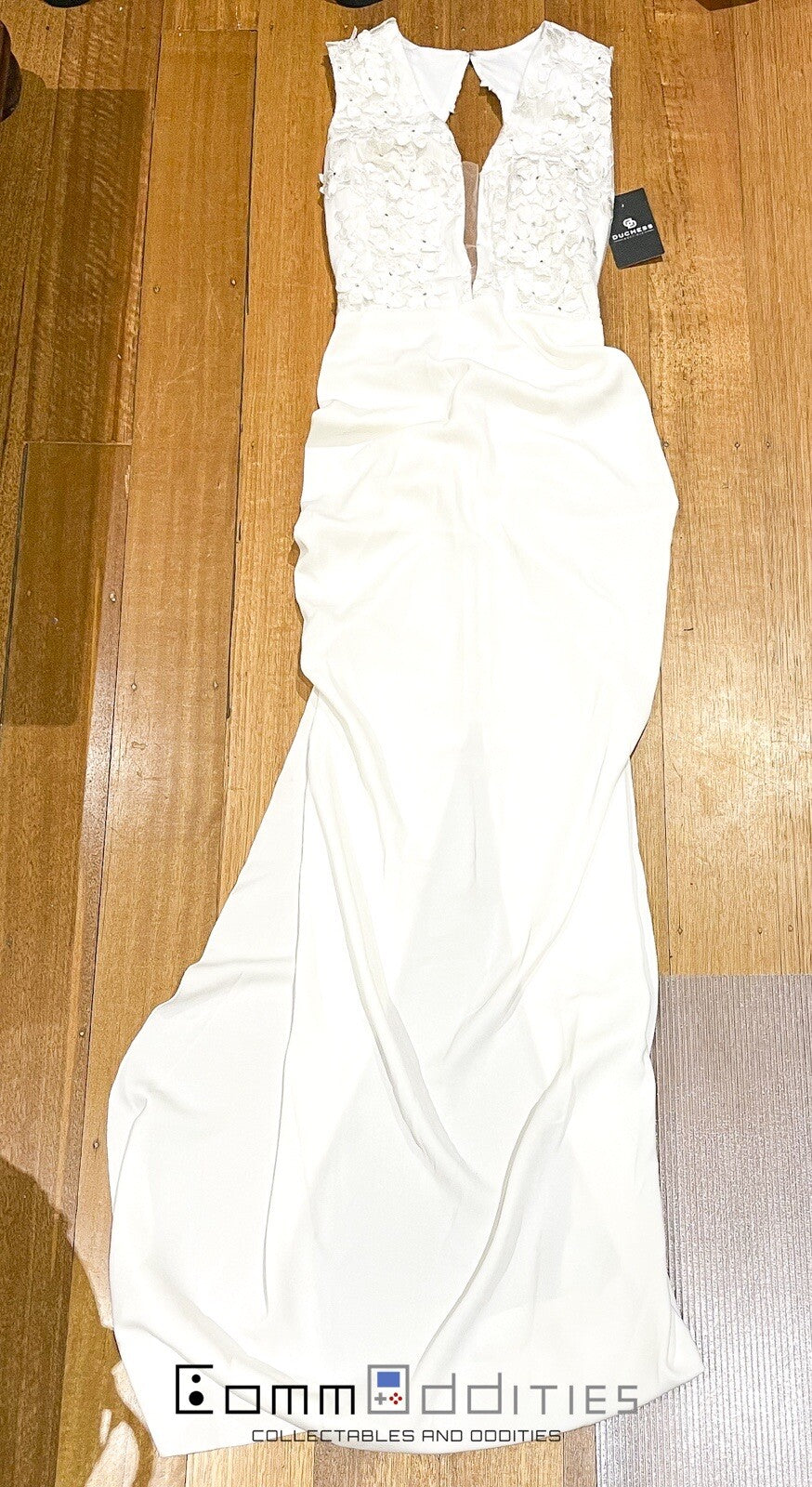 NEW Duchess Boutique- Mariah Ivory Wedding/ Evening Dress/ Gown- Size 2 RRP $740