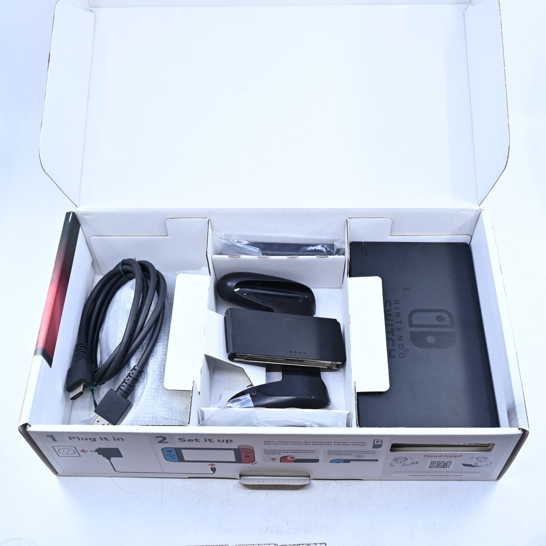 Blue / Red XKW700311 - Nintendo Switch Boxed Console - PAL - FREE POST!