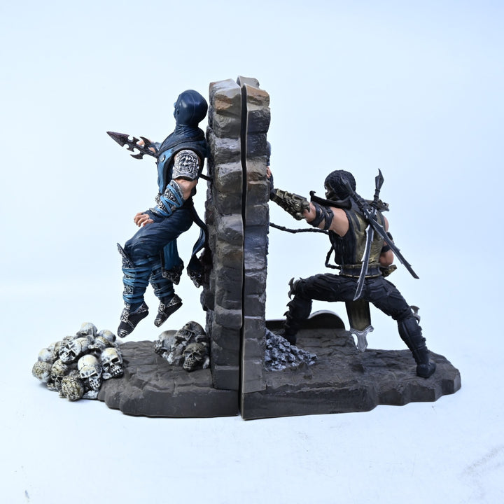 Mortal Kombat Kollectors Edition Scorpion &amp; Sub-Zero Bookends - Misc