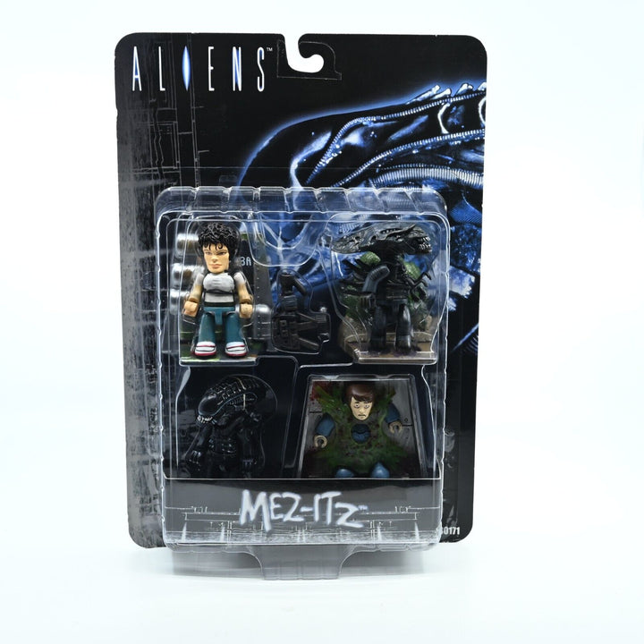 SEALED! Mezco Mez-Itz - Aliens 4 Pack Mini Figures - 2004 - No. 80171 Toy