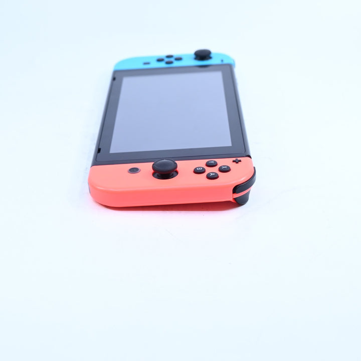 Blue / Red  Nintendo Switch  - Nintendo Switch Boxed Console - PAL