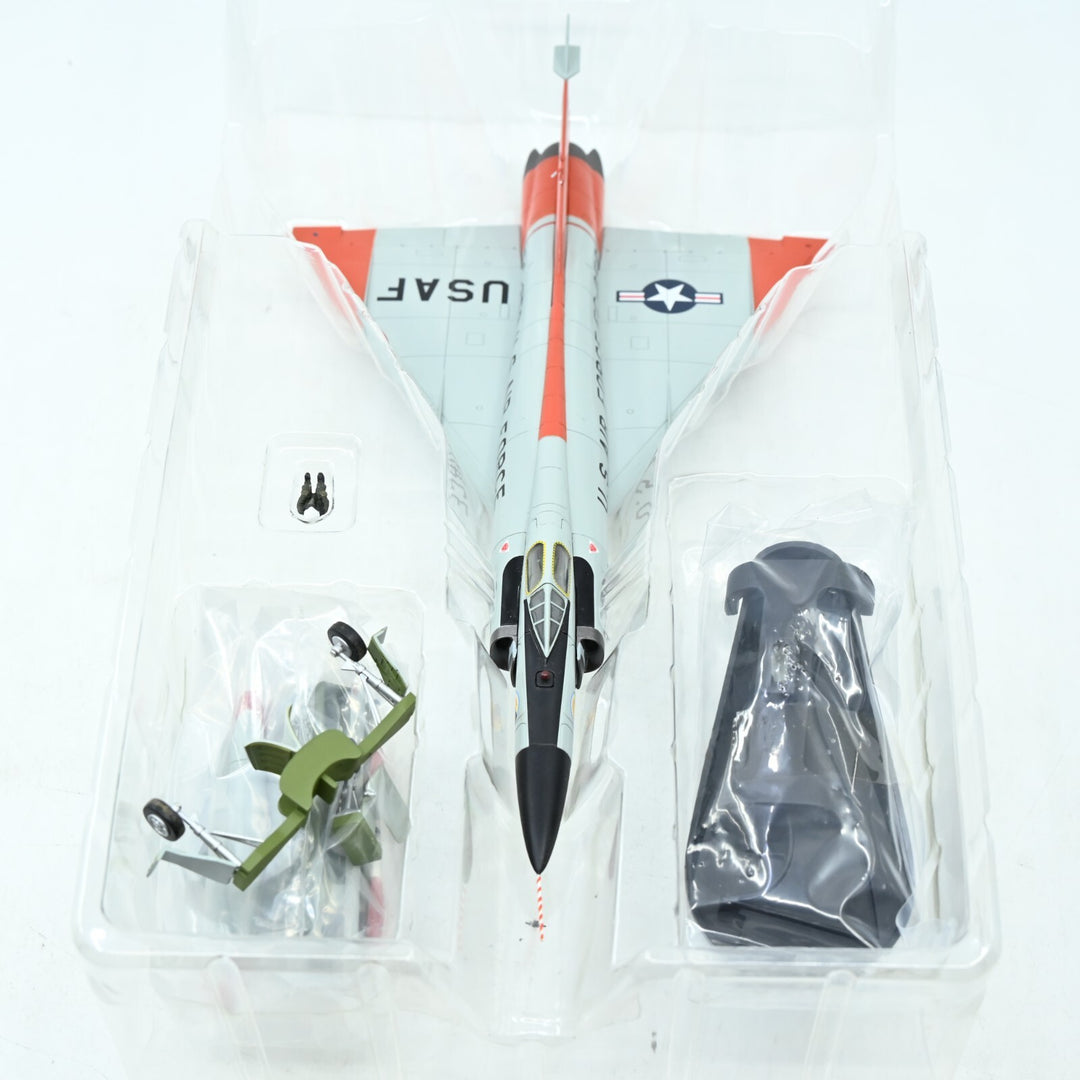 Hobby Master 1:72 F-102 Delta Dagger 317FIS Alaskan Air Command HA3101 - Plane