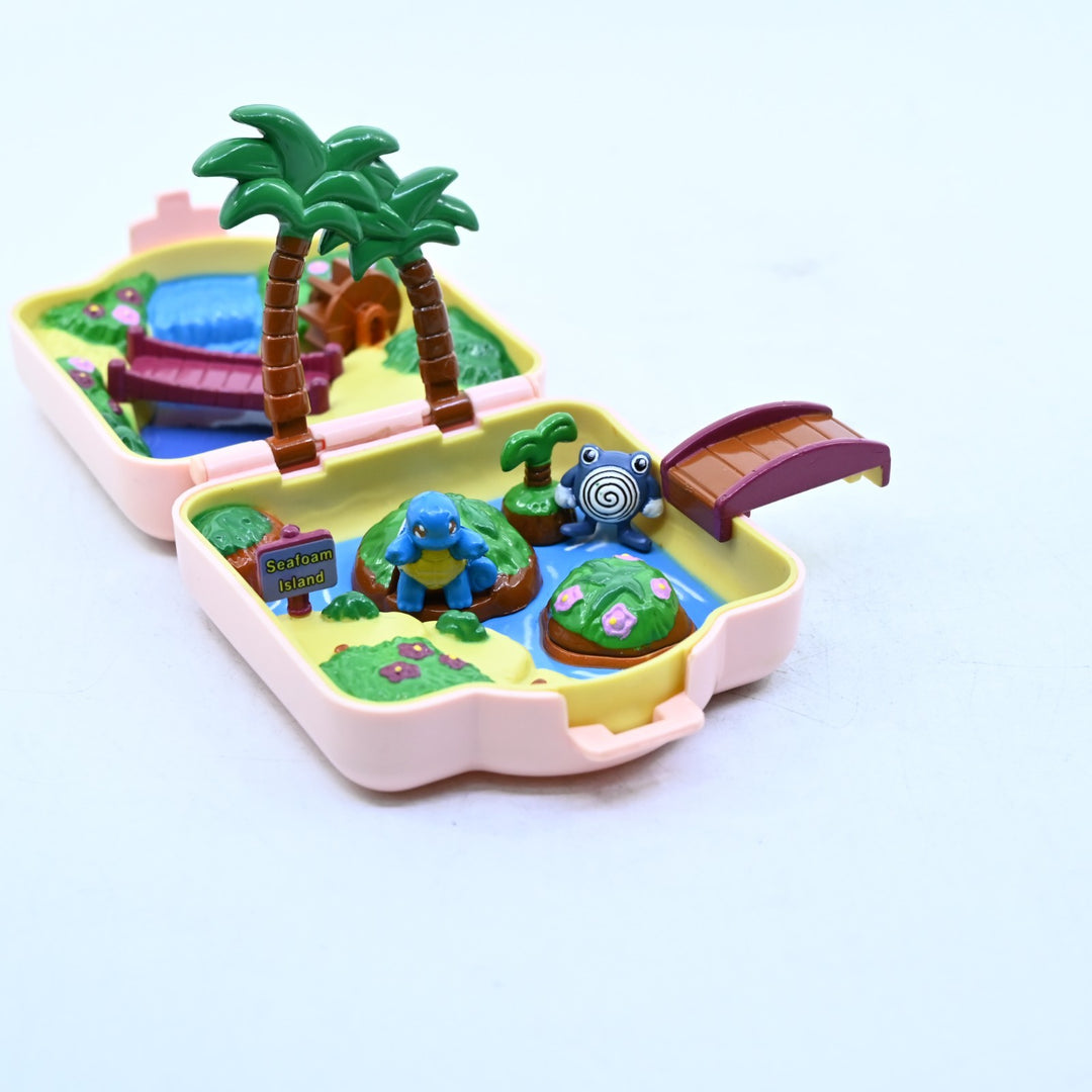 Seafoam Island - Vintage 1997 Polly Pocket Play Set - Squirtle & Poliwhirl - Toy