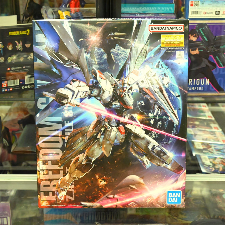 Gundam SEED 1/100 MG Freedom Gundam ZGMF-X10A - Gundam Kit