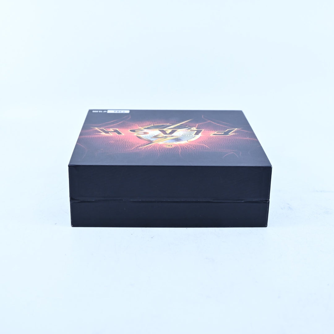 The Flash - Limited Edition Ring &amp; Pin - 7386/10000 - DC - Collectable