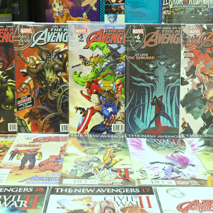 The New Avengers - Complete Set 1-8 - Ewing / Sandoval - Marvel Comics - Comic