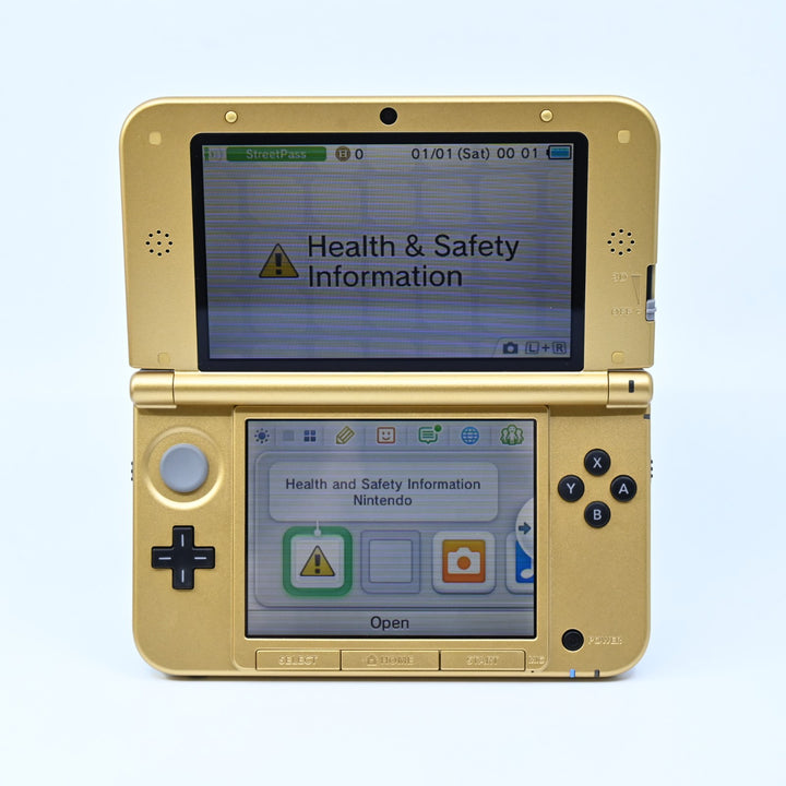 The Legend of Zelda: A Link Between Worlds Limited Edition Pack - Boxed 3DS