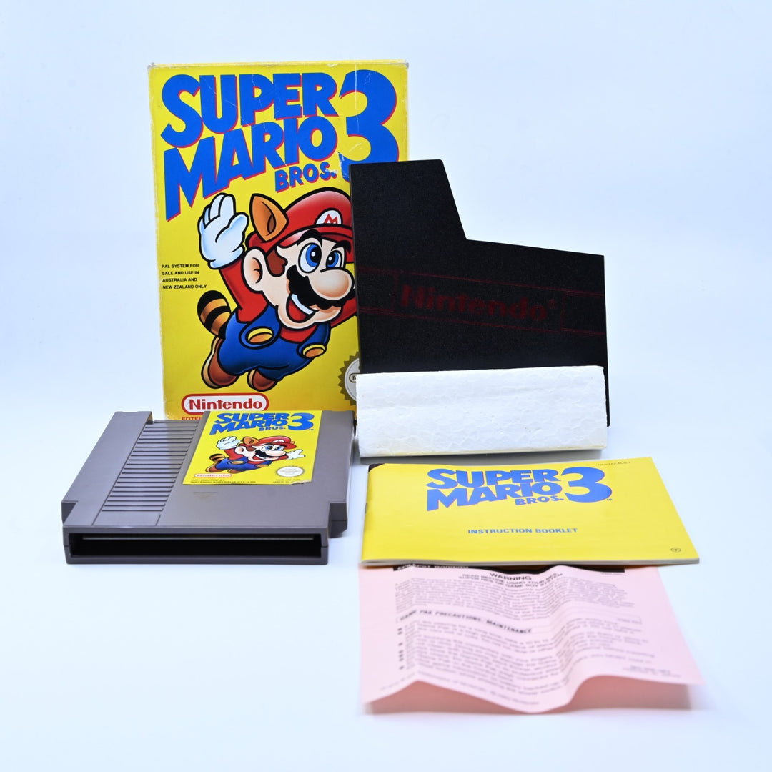 Super Mario Bros. 3 - Nintendo Entertainment System / NES Boxed Game - PAL