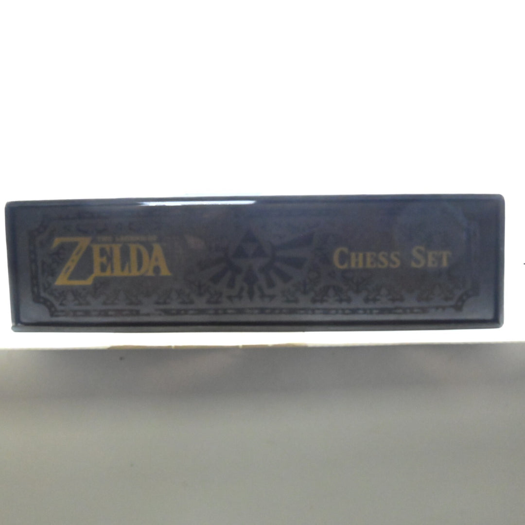LIKE NEW! The Legend of Zelda Chess Set - USAOPOLY - Board Games / Toy