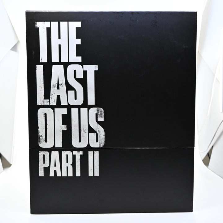Last of Us Part II - Collector's Edition Ellie Statue - Figure + Box + Firefly