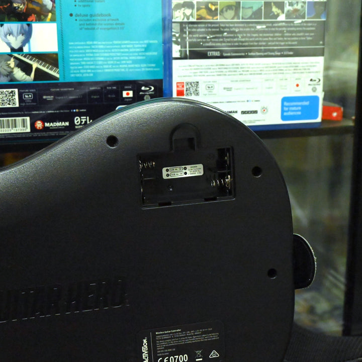 Guitar Hero Live - Wireless Guitar + Dongle - Xbox One Accessory - PAL