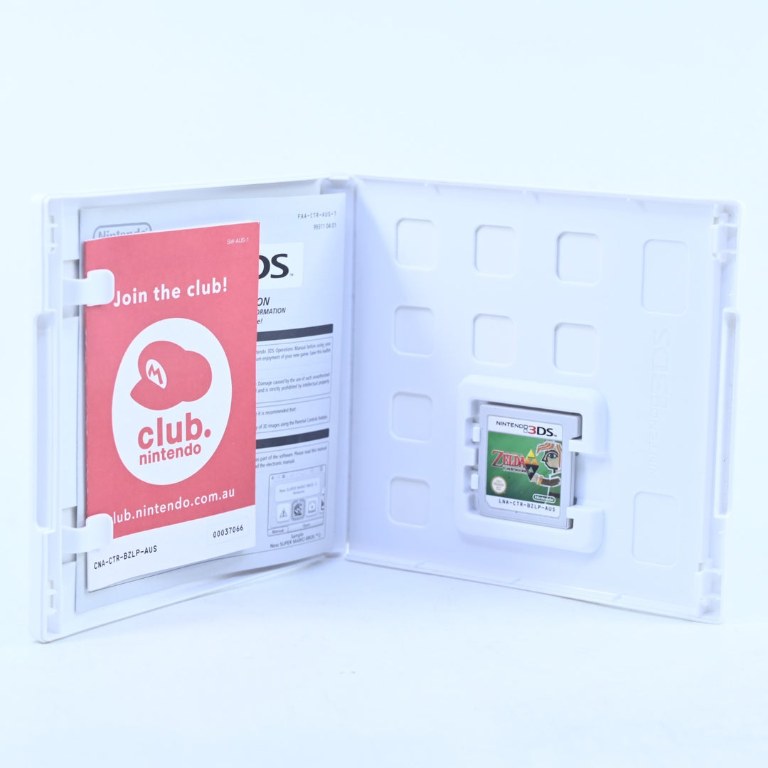 The Legend of Zelda: A Link Between Worlds - Nintendo 3DS Game - PAL + Manual