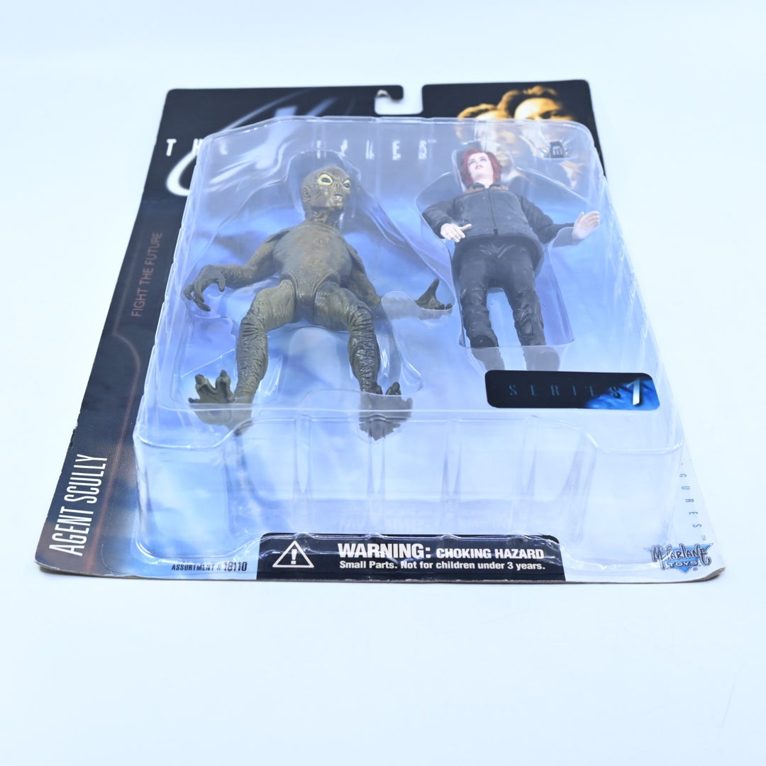 SEALED! The X-Files Series 1 Figure - Agent Scully With Alien - Action Figure
