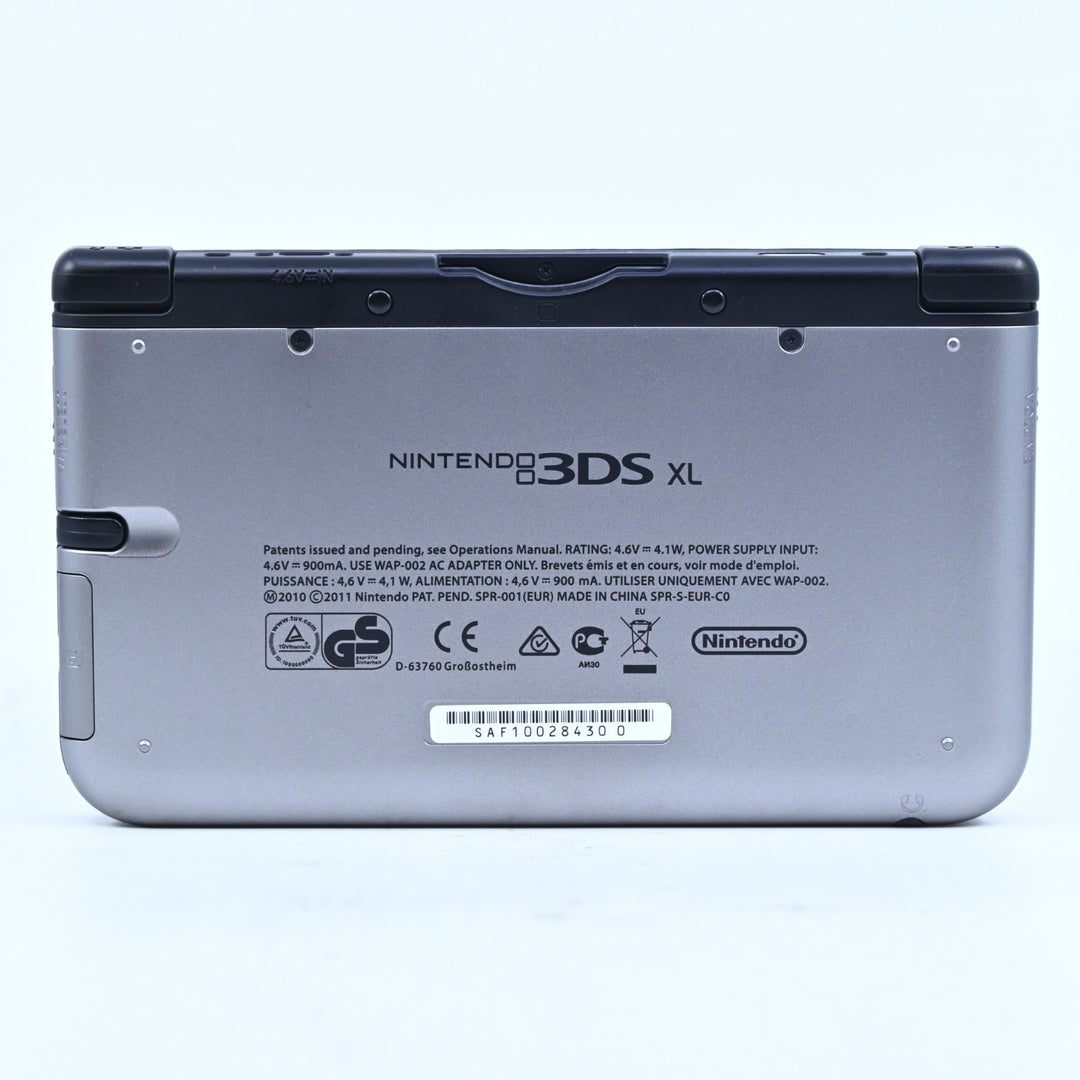 LIKE NEW! Silver / Black - Nintendo 3DS XL Console - SPR-001 - PAL - FREE POST!