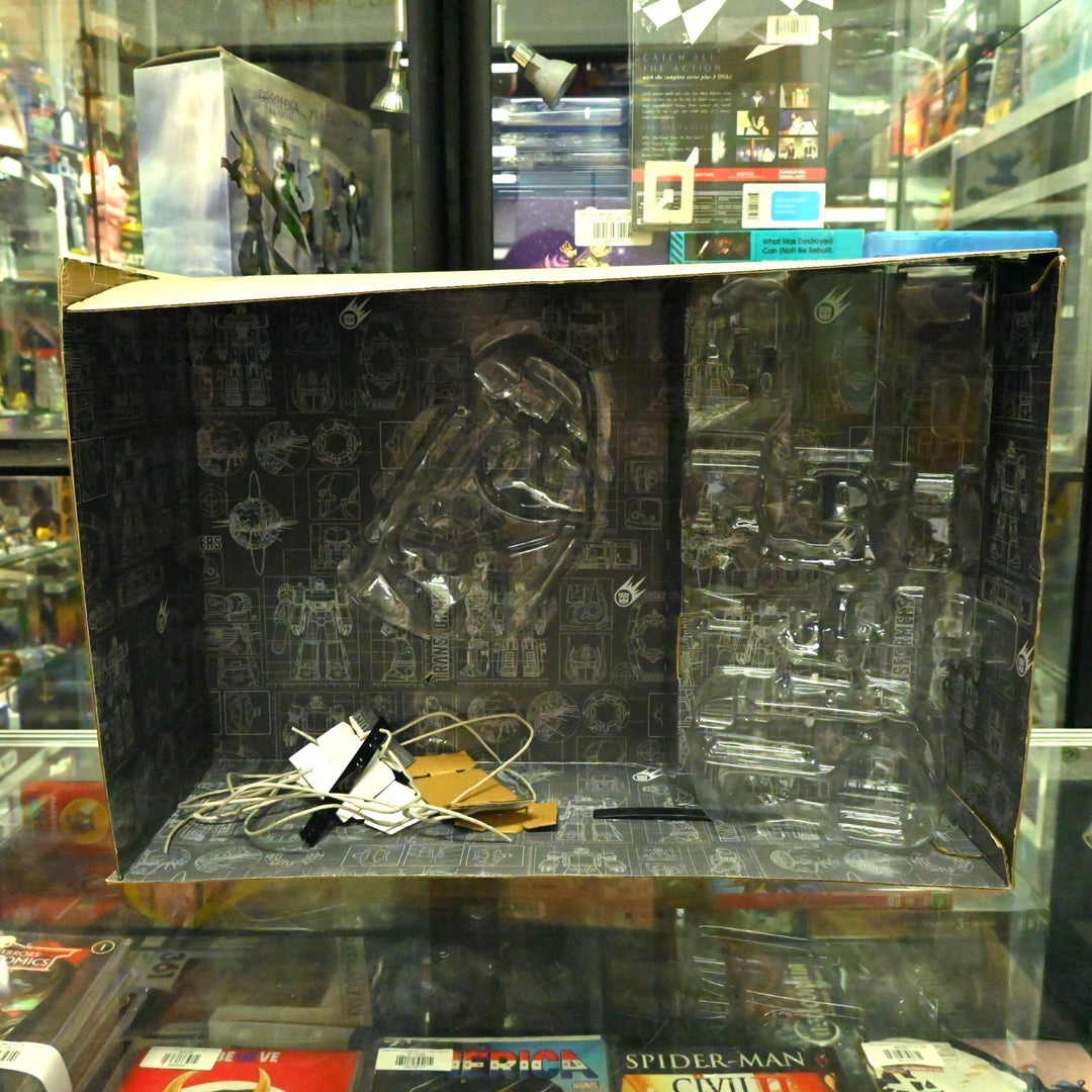 INCOMPLETE Hasbro Transformers Generations: Trypticon - Platinum Edition - Toy