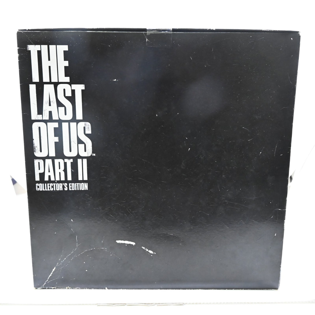 Last of Us Part II - Collector's Edition Ellie Statue - Figure + Box + Firefly